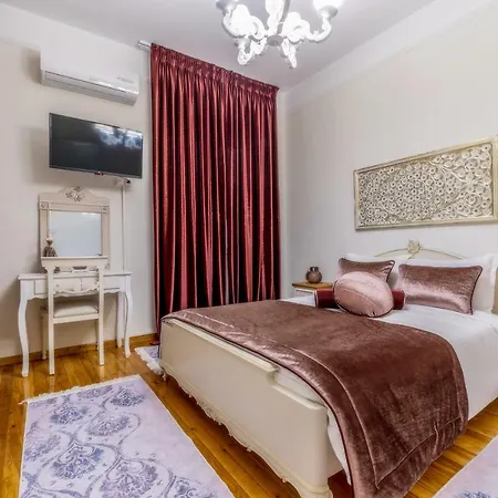 Apartment Acropolis Deluxe Apt. *