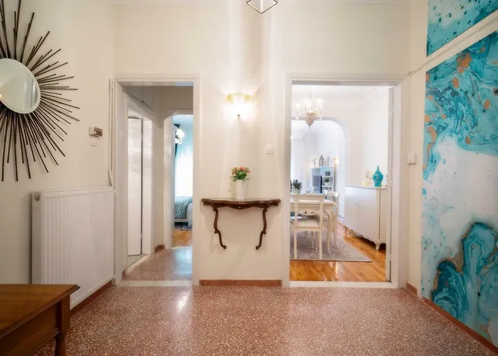 Acropolis Deluxe Apt.