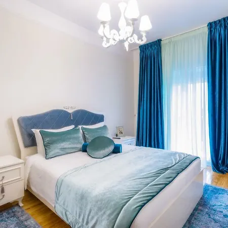 Apartment Acropolis Deluxe Apt. *