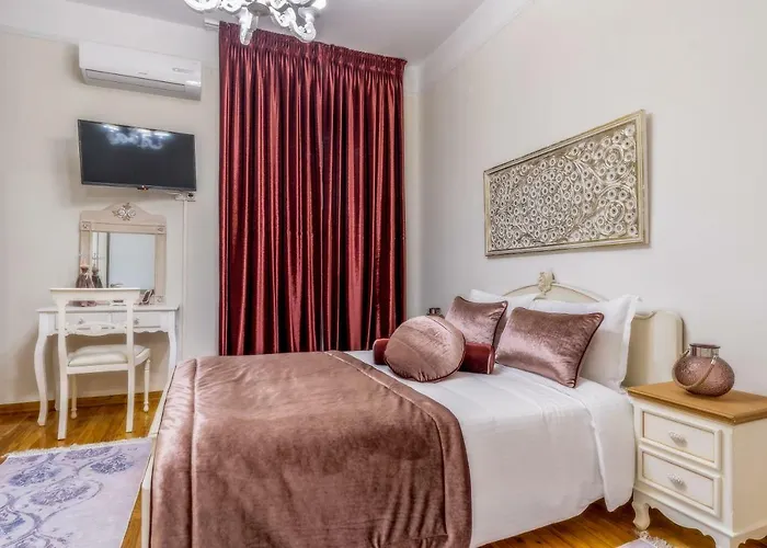 Acropolis Deluxe Apt. Salonicco